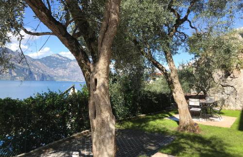 ROMANTICO APPARTAMENTO a CASSONE DI MALCESINE - Foto 8