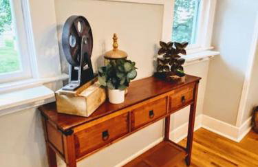 Historical Entertainer 3 Bedroom Townhouse AC PNW - Foto 33