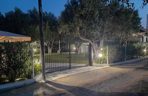 Olive TreeHouse - Foto 37