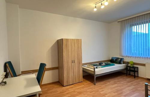 Duisburg FeelHome, Flughafen nah,3-Schlafzimmer, Dusche ebenerdig, Zentral, WiFi, Ground Floor - Foto 5
