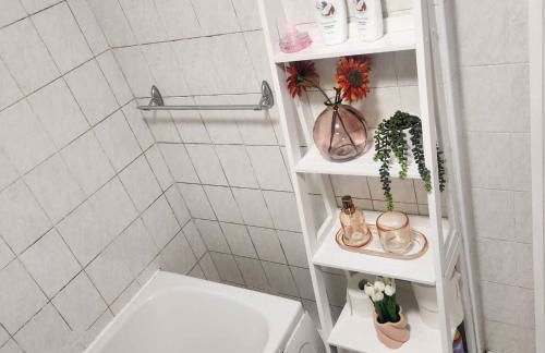 Glams Victoria apartment - Photo 50