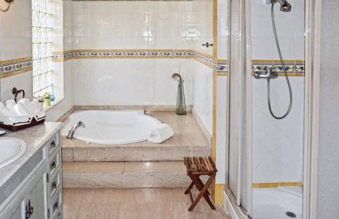 Stunning Home In Bahia Azul-Badia Blava - Foto 35