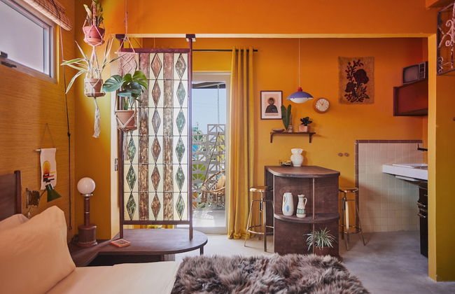 MOOD HAUS by DW - 70's Retro Stays - Photo 22