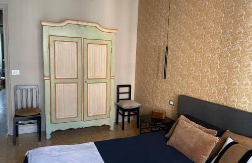 Two bedroom apartment with private parking - Photo 18