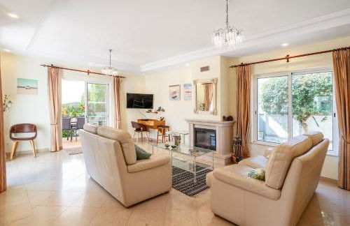 Captivating Villa 600M to Vau Beach - Foto 29