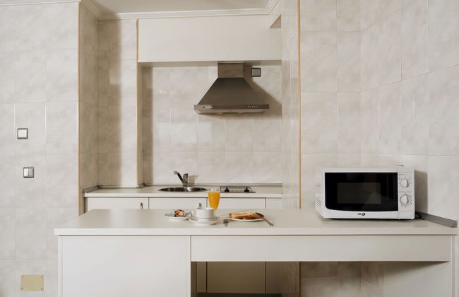 Apartamentos Portazgo - Photo 11