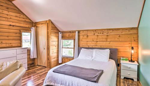 Less Than 1 Mi to Dtwn Suttons Bay! Studio with Shared Beach - Foto 3