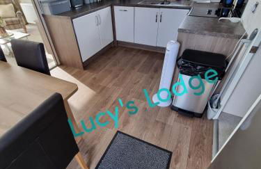 Lucy's Lodge - Photo 12