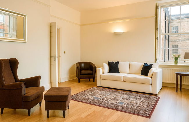 St Andrews Apartments - Photo 16