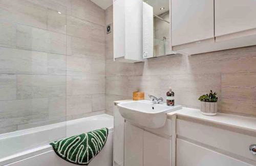 Drovers Lodge, farm retreat in rural Lanarkshire, family and pet friendly, onsite craft distillery, perfect location for exploring central Scotland - Foto 2