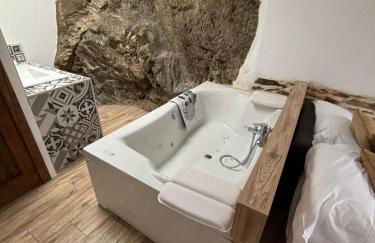 El Tumbao con romántica bañera de hidromasaje para dos - Foto 2