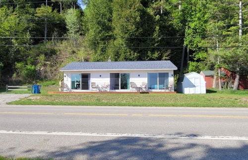 Lake Escape - Private Lakefront with Kayaks! - Photo 10