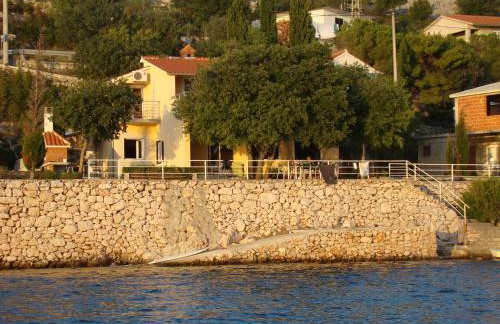 Apartmani Lisak Ugrina - Photo 1