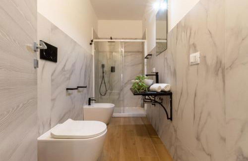 Honeymoon in the heart of Cagliari - Photo 22