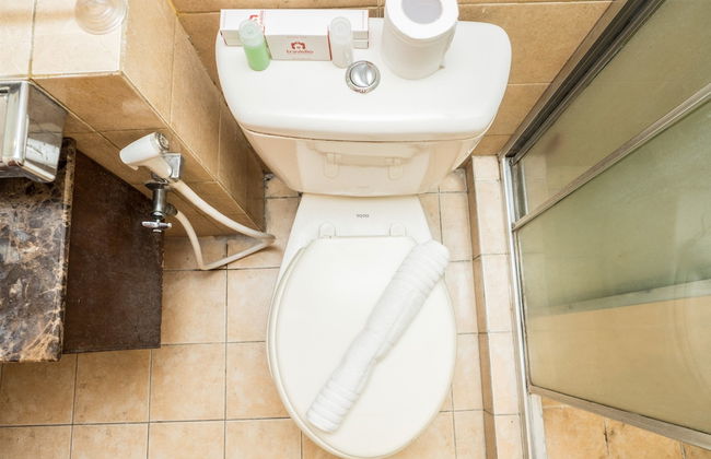 Spacious Studio Room at Grand Setiabudi Apartment - Photo 20