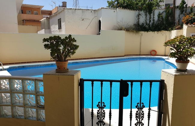Duplex Apt, 3 Bedroom, Sleeps 6, Pool - Foto 1