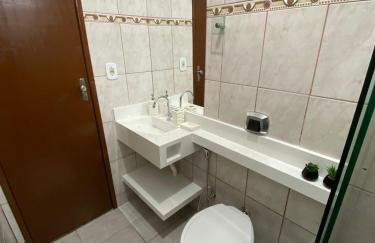 Casa aconchegante à 400m da Praia da Tartaruga - Ar condicionado - WIFI 450MB - Netflix - Cozinha Completa - Garagem - Foto 30
