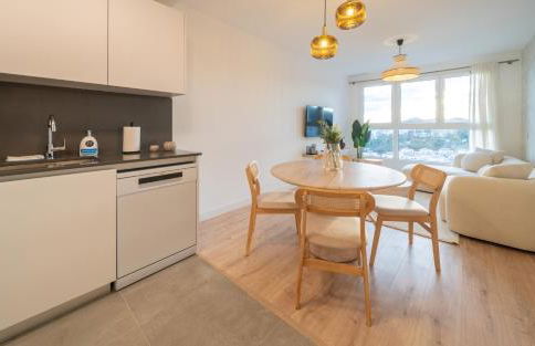 Malaga Sunset View Apartment - Photo 6