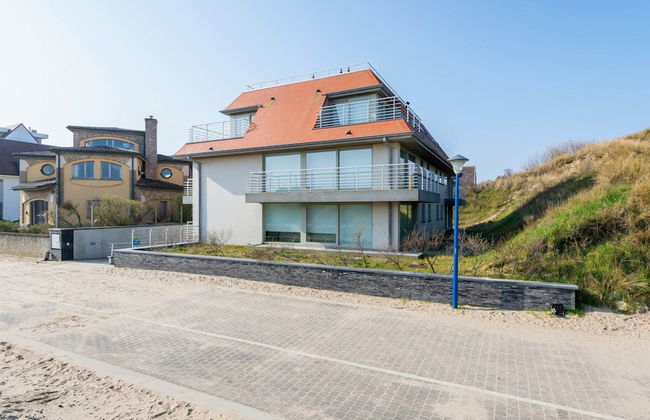 Apartment in Koksijde With Sea View - Photo 1