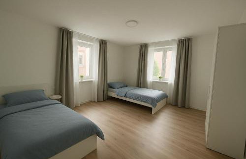 6-Personen Apartment mit großem Parkplatz, Küche & WLAN ideal für Monteure und Familien - Foto 8