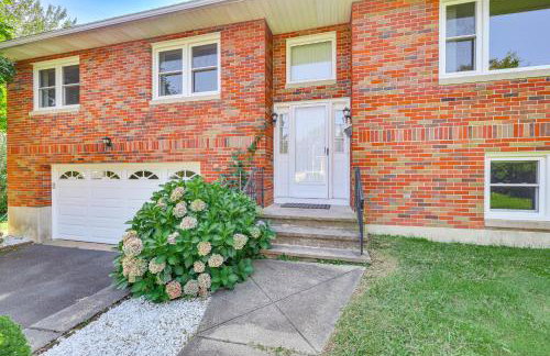 Watertown Home with Yard 1 Mi to Echo Lake Park! - Foto 3