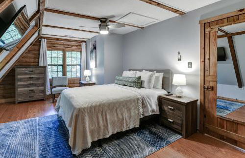 Charming Renovated Cabin with Fireplace - Foto 29