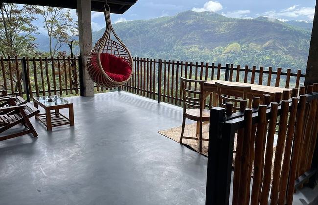 MOMO ELLA - Photo 25