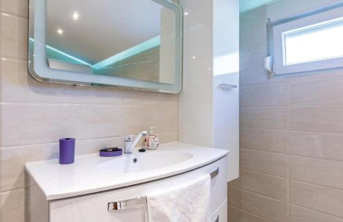 Beautiful Home In Hrvace With Wifi - Foto 54