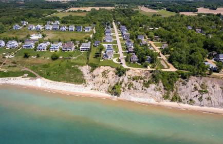 Sunset Haven with Hot Tub Lake Michigan Views Family Friendly - Foto 5