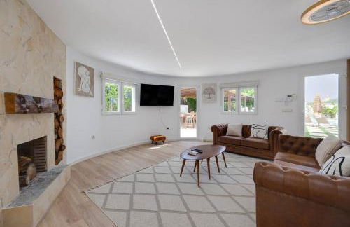 Villa única con piscina, perfecta para familias - Foto 29