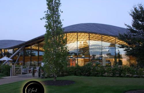 2BR Spacious Flat I King Bed I Desk I Parking X2 - Foto 38