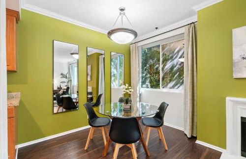 Beverly Hills Gem 1 BR Apt with Parking 218 - Photo 10