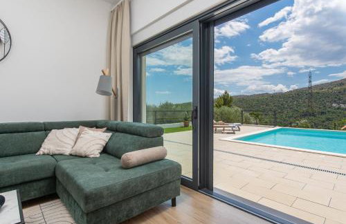 Villa Nacle with Heated Pool and Large Playground near Omis and Split - Photo 18