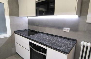 Chamartín Easy Stay - Habitaciones cómodas y bien ubicadas - Photo 14