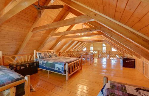 Athol Cabin with Deck and Fire Pit, 10 Mi to Lake - Foto 27