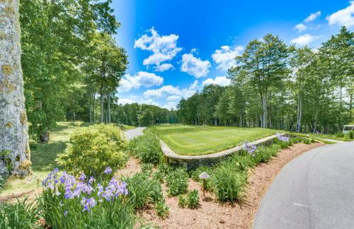 Deck, Fire Pit and Game Room! Wooded Cashiers Escape - Foto 39
