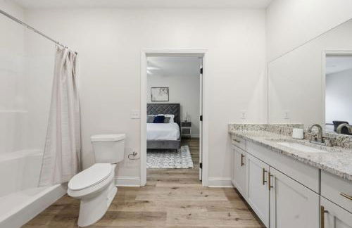 Stylish 2BR2BA Stay Open Layout - Foto 15