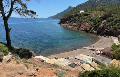 Tranquil Mallorca Villa Seaside Getaway with Pool - Foto 3