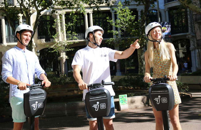 Balade en segway dans Barcelone - Photo 3