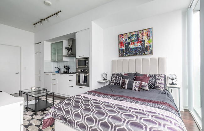 Maple Leaf Square - Photo 32