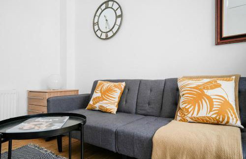 Famous Brick Lane - 1 Bed London Flat with Large Patio - Perfect for long stays - Foto 14