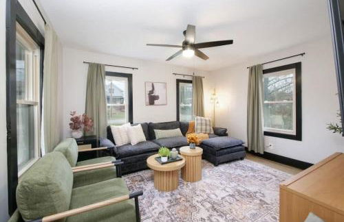 Modernized Historical Home in Downtown Medina with Hot Tub - Foto 9