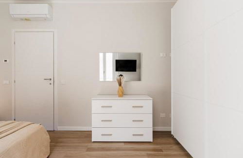 Chiara Apartment 6 guest - Train Station - Parking - Foto 4