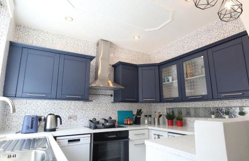 2-Bedroom, Free Parking, High Speed Wi-Fi, Swinton Manchester - Foto 6