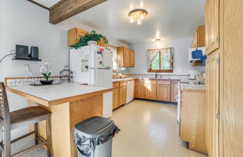 Pet-friendly Lakefront Gaylord Home with Dock! - Foto 6