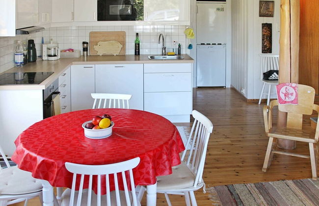 4 Person Holiday Home in Fister - Photo 8