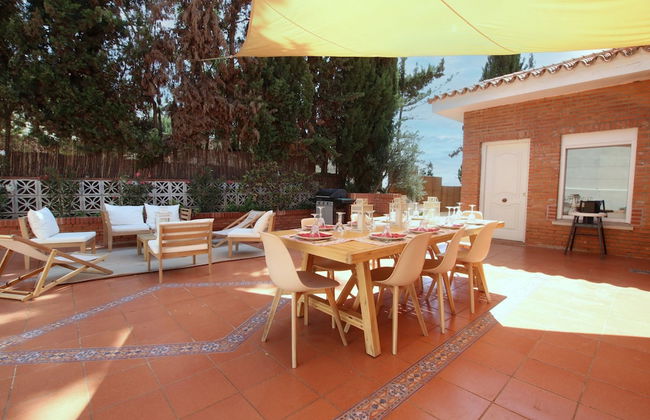 Tess Villa Olmos in M Laga - Foto 30