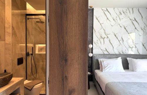 Celeste Luxury Villas - Photo 31