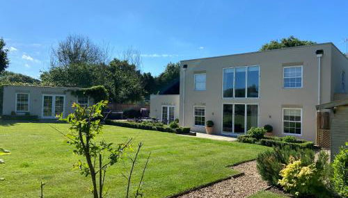 Large Country House with Hot Tub, Pool Table, and Log Burner - Foto 2, Garden