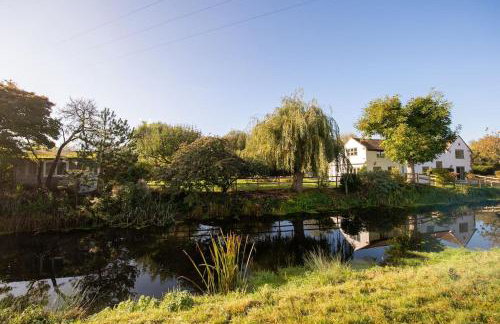 Peaceful Riverside Five Bed Cottage in Somerset - Foto 2